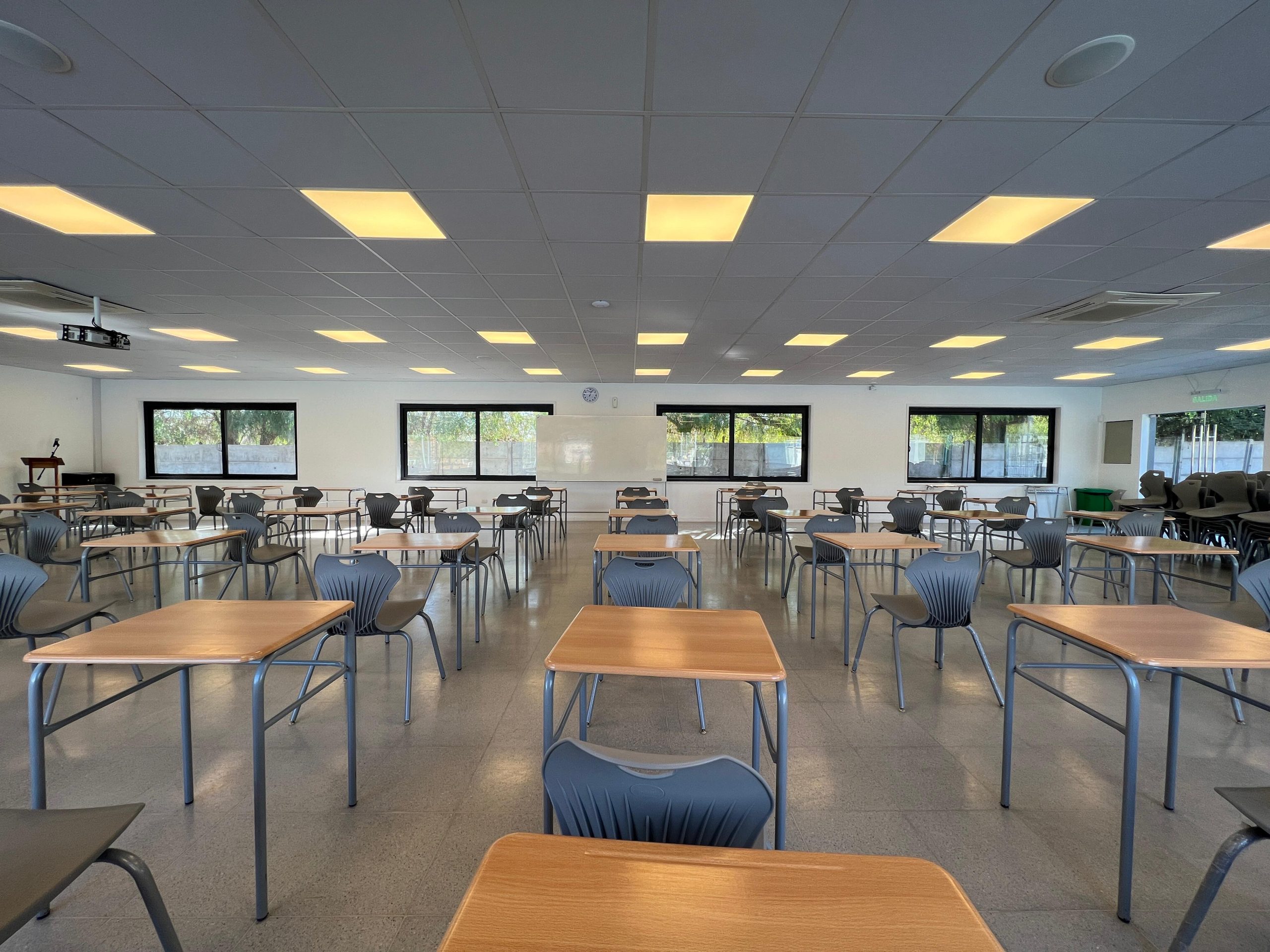 da0c63ef-f29c-4dd2-9d38-56555368413e